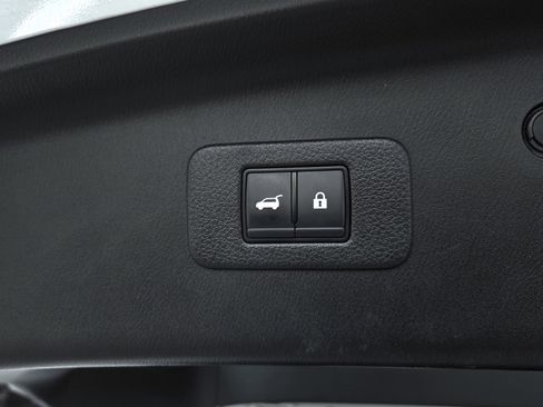 Used 2023 Nissan Armada SL w/ Midnight Edition Package image 27