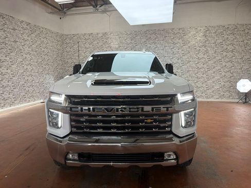 Used 2023 Chevrolet Silverado 2500 LTZ AWD/4WD image 2