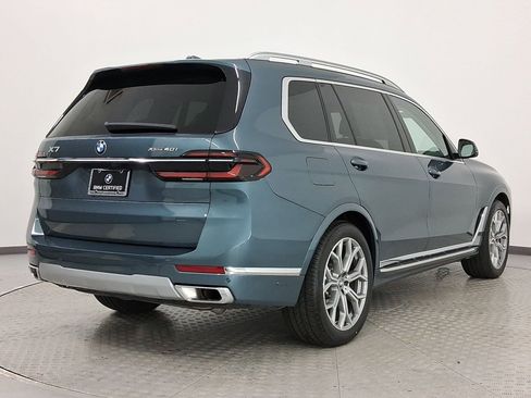 Used 2025 BMW X7 xDrive40i w/ Premium Package image 9
