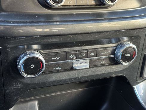 Used 2022 Ford F150 XLT w/ XLT Black Appearance Package image 29