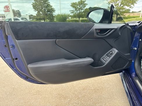 Used 2023 Toyota GR86 Premium w/ ALL Weather Mat Package (TMS) image 20