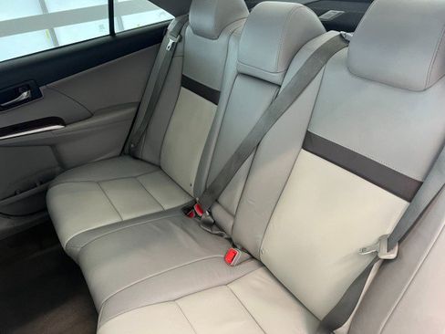 Used 2012 Toyota Camry XLE w/ Leather Pkg FWD image 29
