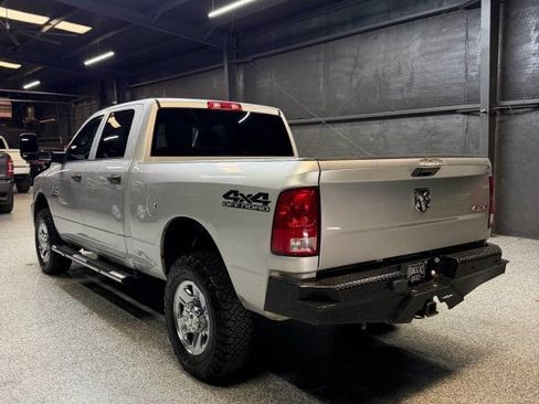 Used 2018 RAM 2500 Tradesman w/ Chrome Appearance Group AWD/4WD image 7