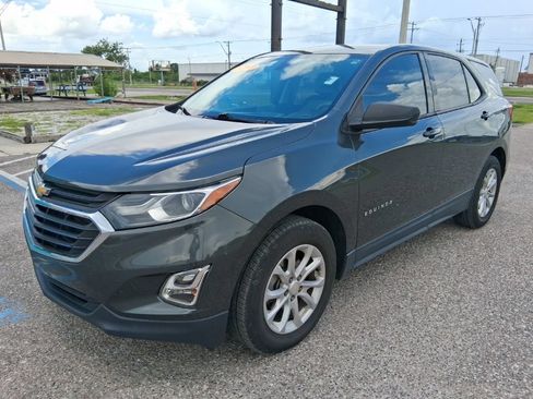 Used 2019 Chevrolet Equinox LS w/ LS Convenience Package FWD image 7
