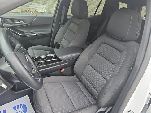 Used 2026 Chevrolet Equinox LT FWD image 14