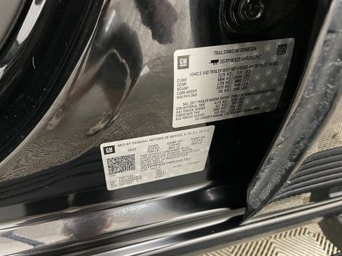 Certified 2021 GMC Sierra 1500 AT4 w/ AT4 Value Package image 40