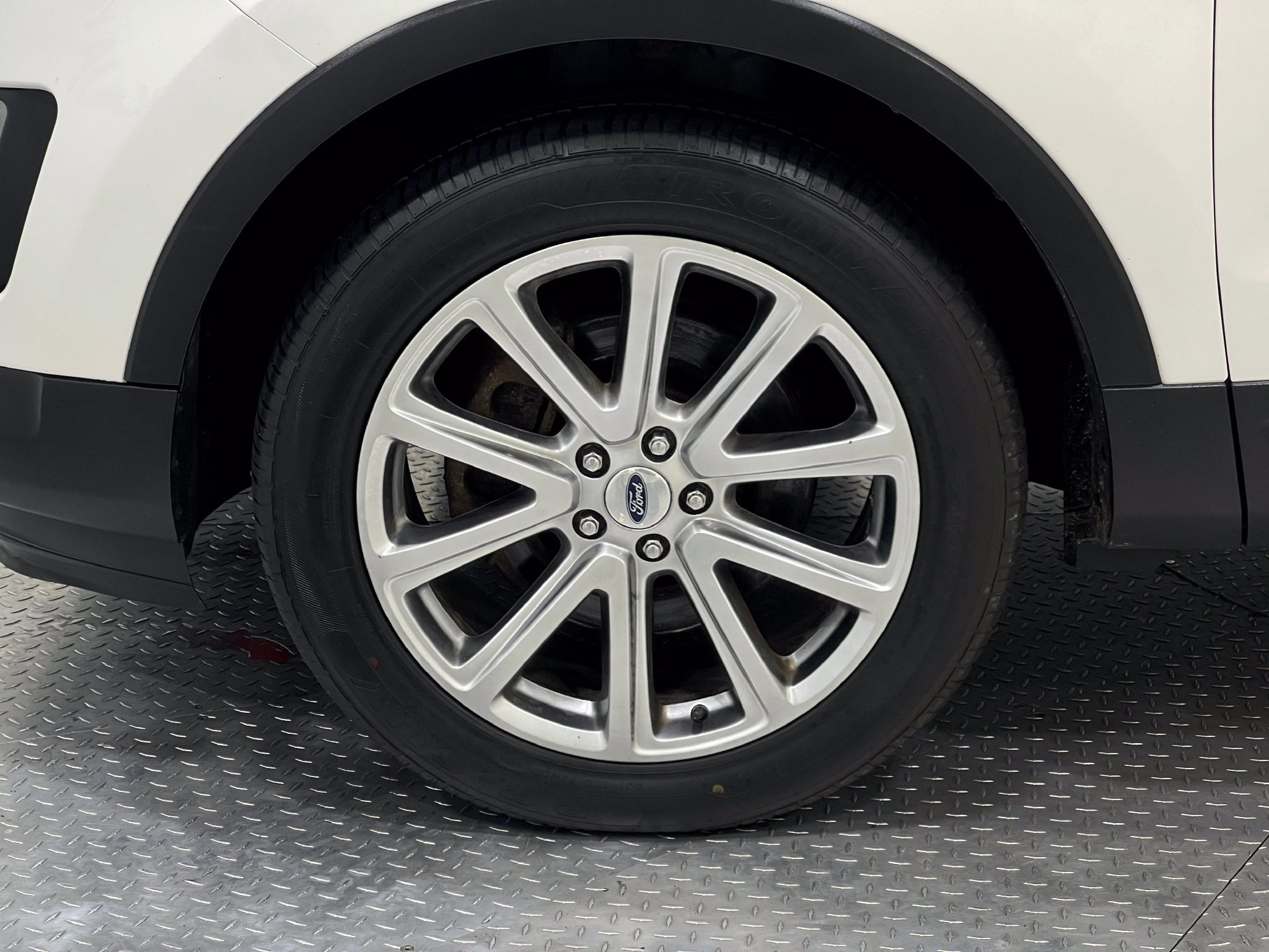 Used 2017 Ford Explorer Limited AWD/4WD image 36