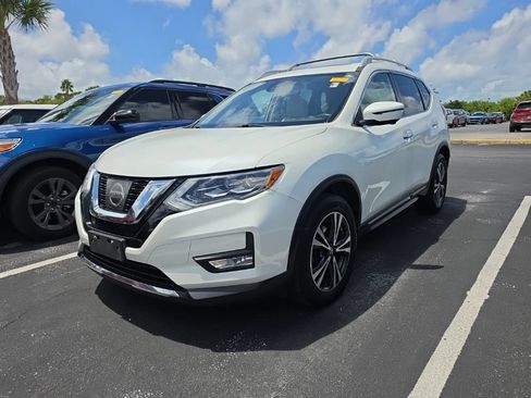 Used 2017 Nissan Rogue SL w/ SL Premium Package AWD/4WD image 6