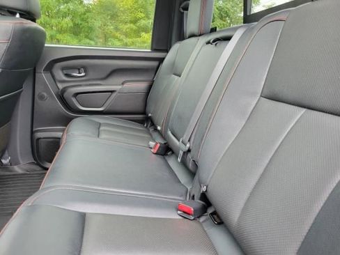 Used 2021 Nissan Titan PRO-4X AWD/4WD image 10