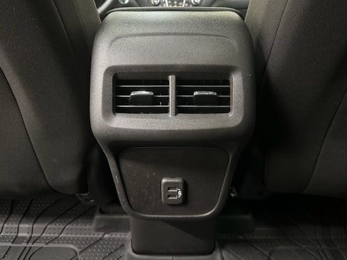 Certified 2024 Chevrolet Equinox LT w/ LPO, Floor Liner Package image 31