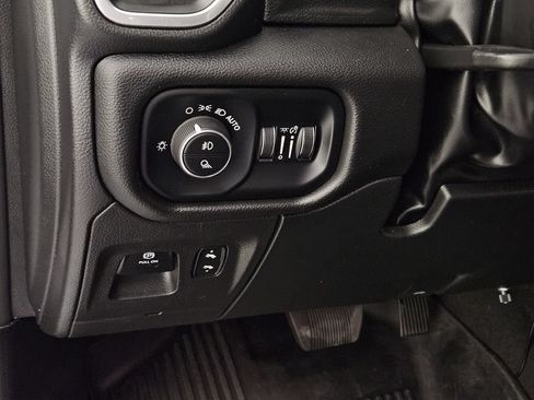 Used 2023 RAM 1500 Laramie AWD/4WD image 21