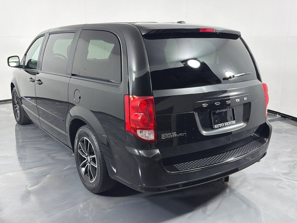 Used 2017 Dodge Grand Caravan SE FWD image 6