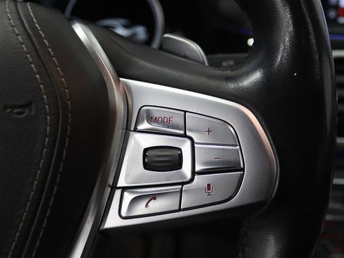 Used 2019 BMW 750i xDrive w/ Executive Package image 36