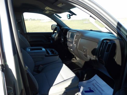 Used 2017 GMC Sierra 1500 4x4 Double Cab w/ Sierra Convenience Package image 8