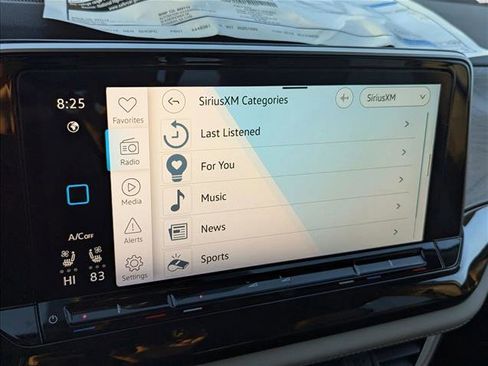 New 2026 Volkswagen Atlas SE image 11