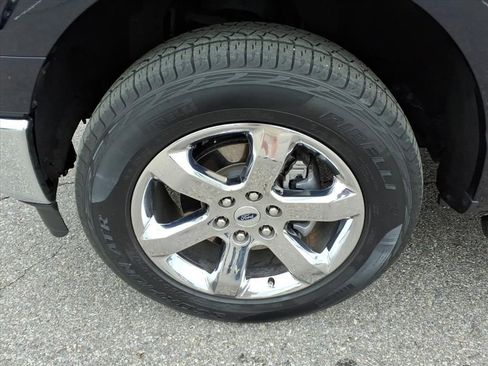 Used 2022 Ford F150 XLT w/ Equipment Group 302A High AWD/4WD image 11