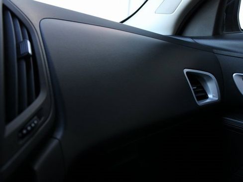 Used 2017 Chevrolet Equinox LT w/ Sport Edition image 6