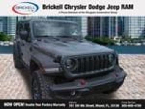Used 2025 Jeep Wrangler Unlimited Rubicon AWD/4WD image 40