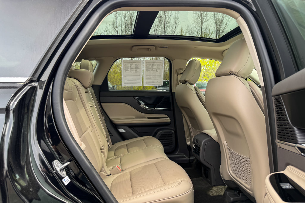 Used 2022 Lincoln Corsair Reserve w/ Sport Package AWD/4WD image 16