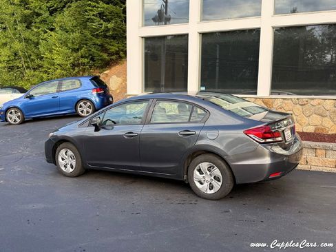 Used 2013 Honda Civic LX image 2