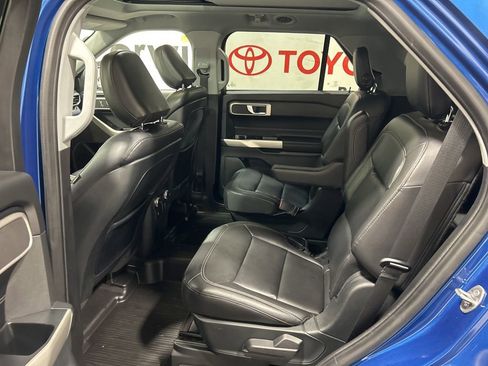 Used 2020 Ford Explorer XLT w/ Equipment Group 202A image 21