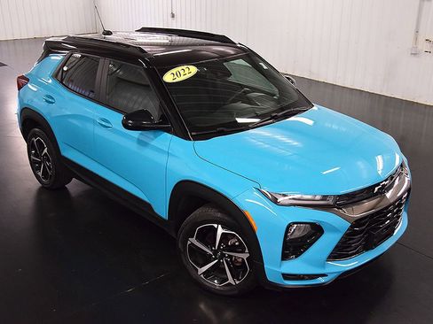 Used 2022 Chevrolet TrailBlazer RS w/ Technology Package AWD/4WD image 9