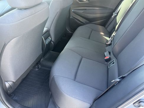 Used 2024 Toyota Corolla LE FWD image 32