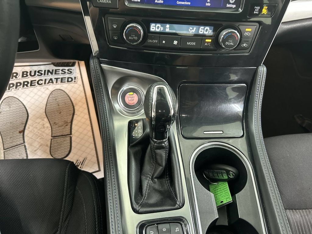 Used 2019 Nissan Maxima 3.5 S w/ Floor Mat Group FWD image 17