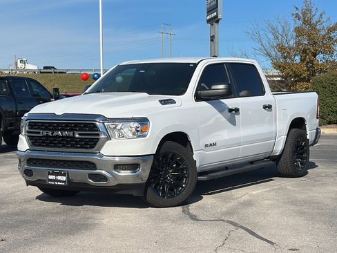 Used 2023 RAM 1500 Lone Star image 2