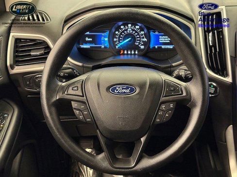 Used 2021 Ford Edge SE image 24