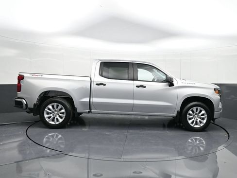 Used 2022 Chevrolet Silverado 1500 Custom AWD/4WD image 6