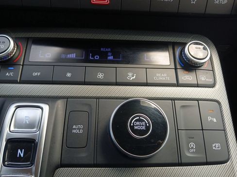 Used 2024 Hyundai Palisade SEL w/ Premium Package FWD image 21