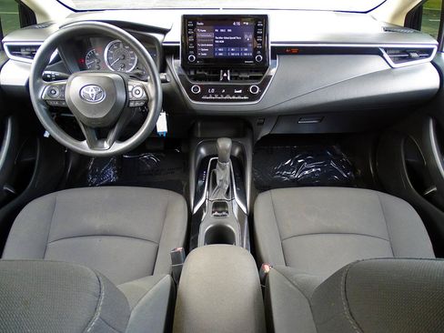 Used 2021 Toyota Corolla LE FWD image 22