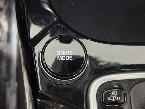 Certified 2023 Kia Seltos Nightfall Edition image 25