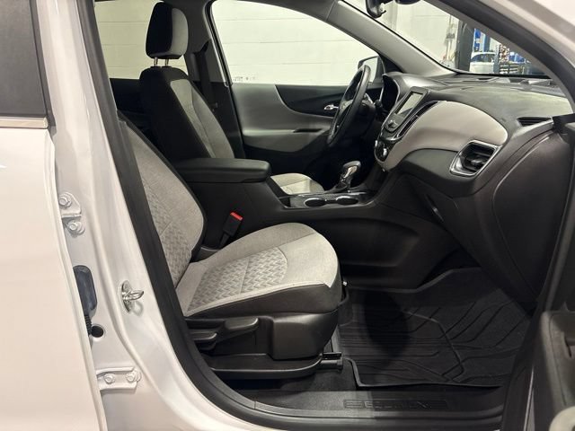 Used 2024 Chevrolet Equinox LT w/ LPO, Floor Liner Package AWD/4WD image 40