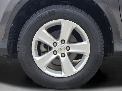Used 2014 Toyota RAV4 XLE FWD image 31