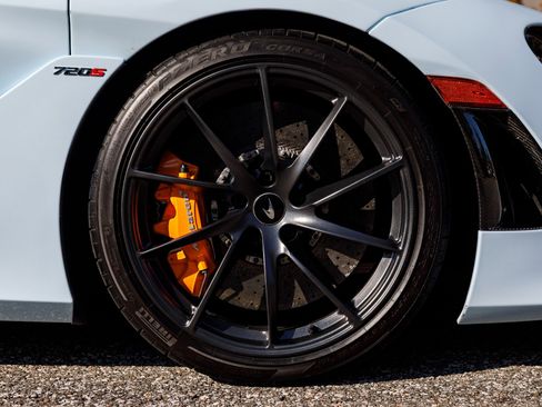 Used 2020 McLaren 720S Performance image 18