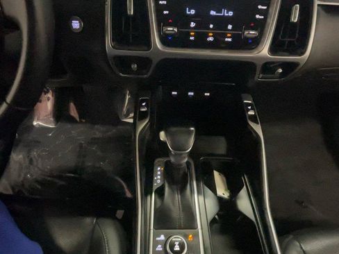Used 2021 Kia Sorento S w/ Panoramic Sunroof Package AWD/4WD image 34