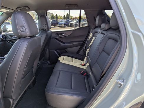 Certified 2025 Chevrolet Equinox LT w/ Convenience Package II AWD/4WD image 32