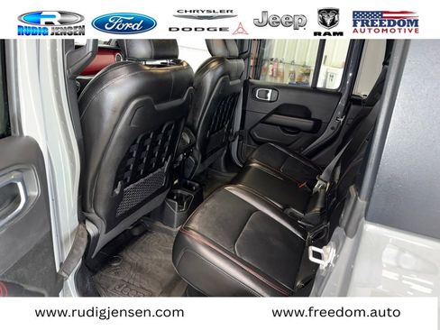 Used 2023 Jeep Gladiator Rubicon w/ LED Lighting Group image 12