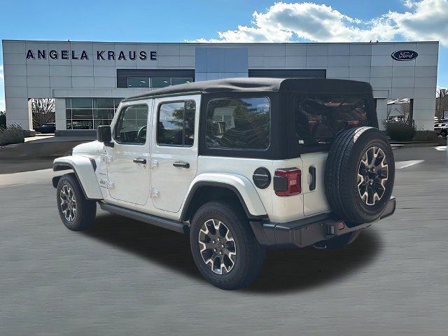 Used 2024 Jeep Wrangler Unlimited Sahara AWD/4WD image 5
