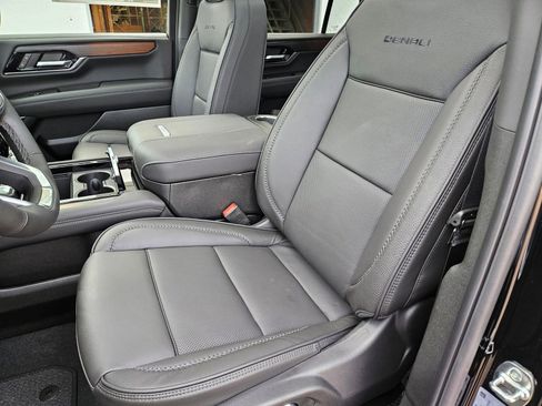 New 2026 GMC Yukon Denali image 22