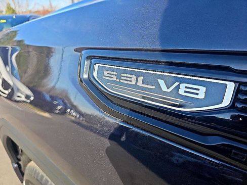 Used 2022 GMC Sierra 1500 Elevation w/ Preferred Package image 9