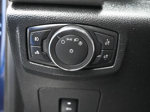 Used 2016 Ford F150 Platinum w/ Equipment Group 701A Luxury AWD/4WD image 12