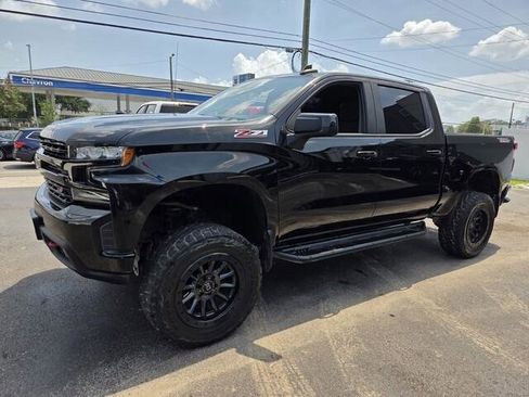 Used 2019 Chevrolet Silverado 1500 LT Trail Boss AWD/4WD image 3