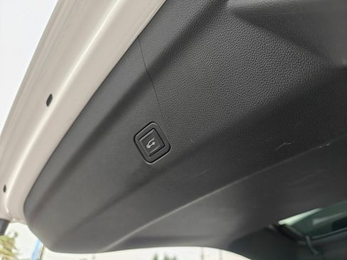 Used 2023 GMC Yukon AT4 w/ AT4 Premium Plus Package image 27