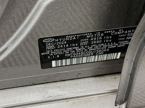 Used 2025 Genesis G70 2.5T AWD/4WD image 12