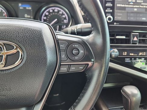 Used 2023 Toyota Camry SE image 17