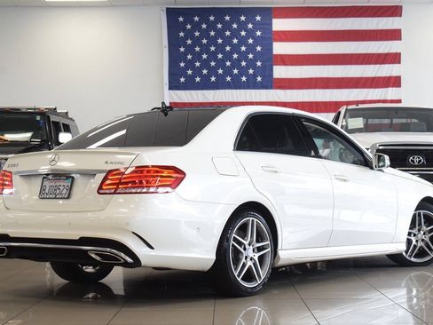 Used 2014 Mercedes-Benz E 550 4MATIC Sedan image 7
