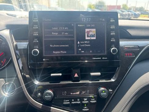 Used 2021 Toyota Camry XSE FWD image 10